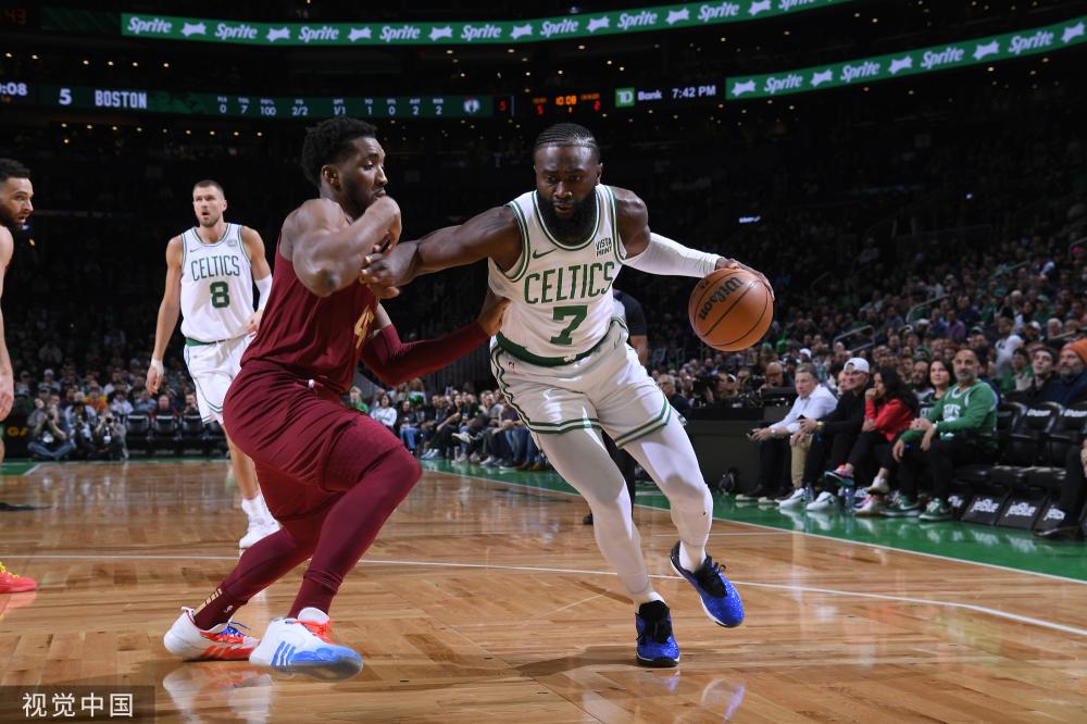 各球队在其 各球队在其