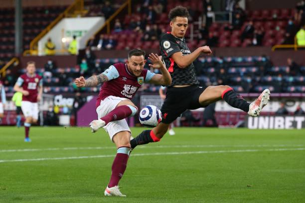 并维持全球 并维持全球