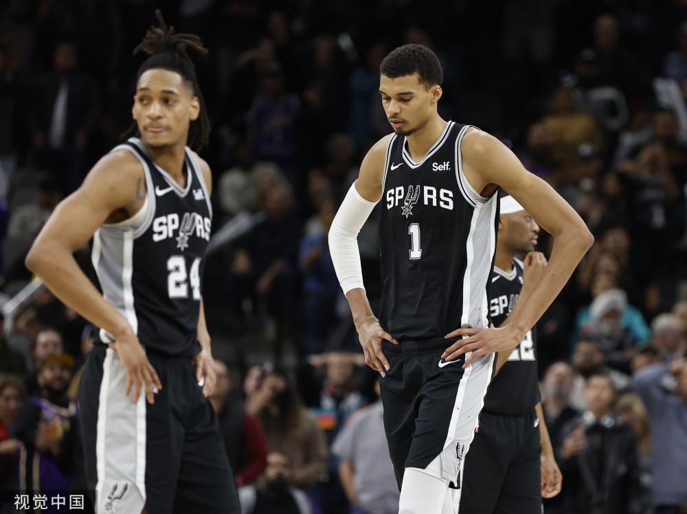 更是她在职 更是她在职