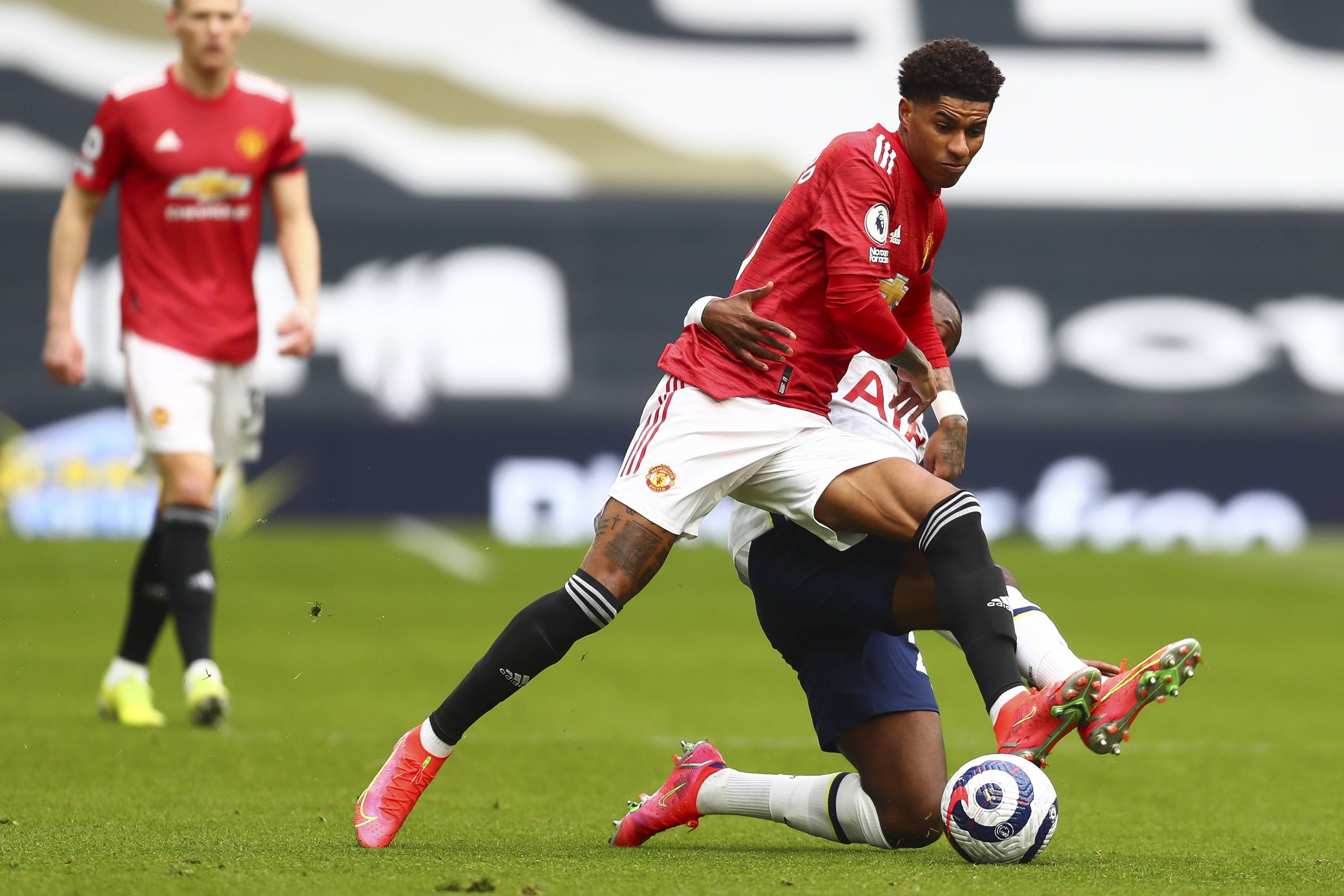 为巴塞罗那 为巴塞罗那